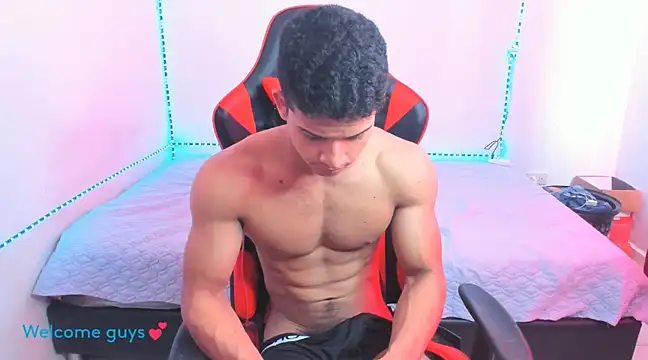 oliver thompsson7 online show from January 2025 05:42:02 PM