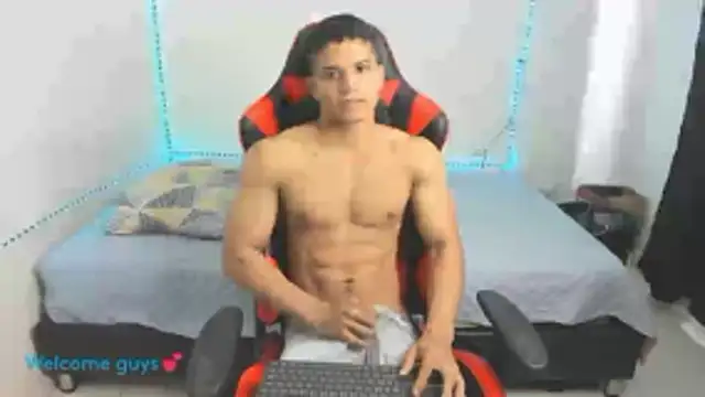 oliver thompsson7 online show from November 2025 02:06:02 PM