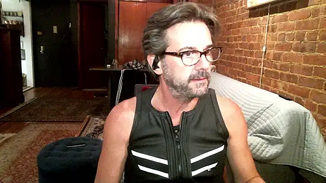 Johnny Bottoms online show from October 2025 10:19:01 PM