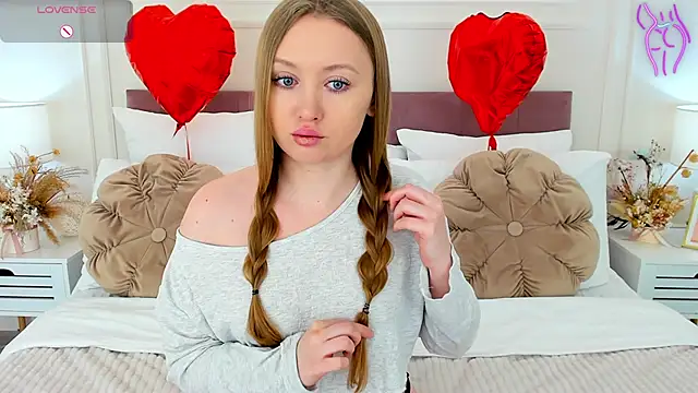 Snapshot of ChloeSug chatting on February 2026 08:15:01 PM ChloeSug online show from February 2026 08:15:01 PM