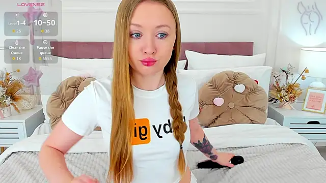 Snapshot of ChloeSug chatting on February 2026 08:16:02 PM ChloeSug online show from February 2026 08:16:02 PM