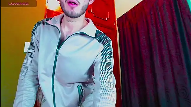 gato444  online show from January 2025 10:05:01 PM