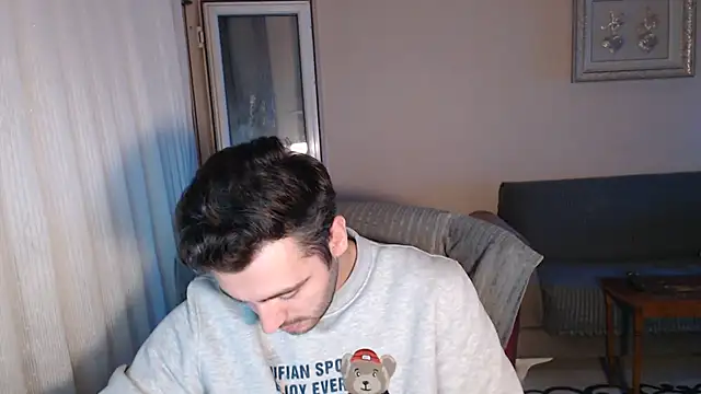 handsomeee04 online show from October 2025 09:25:02 PM