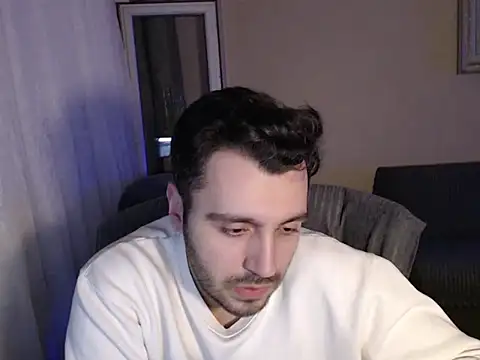 handsomeee04 online show from November 2025 09:58:02 PM