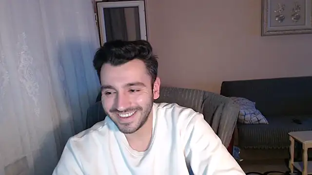 handsomeee04 online show from November 2025 11:04:01 PM