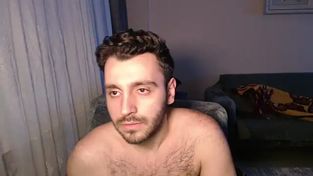 handsomeee04 online show from March 2026 09:32:02 PM