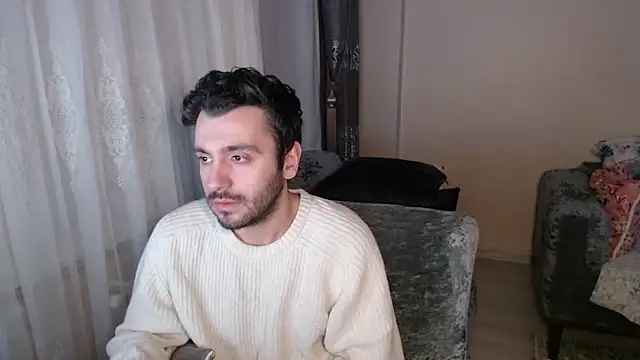 Snapshot of handsomeee04 chatting on April 2026 08:53:02 PM handsomeee04 online show from April 2026 08:53:02 PM