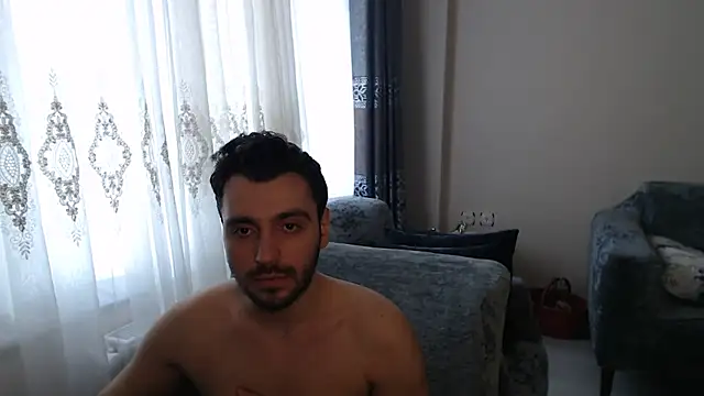 Snapshot of handsomeee04 chatting on May 2026 04:07:02 AM handsomeee04 online show from May 2026 04:07:02 AM