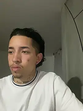 iamcloe 11 online show from October 2025 02:55:01 AM