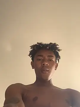 Boy cock18 online show from February 2025 06:15:02 PM