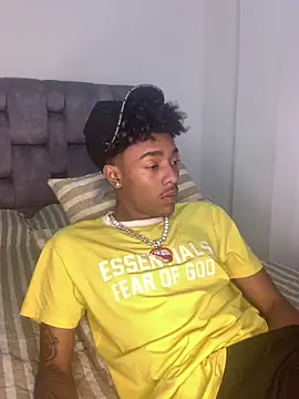 Boy cock18 online show from March 2025 08:04:02 AM