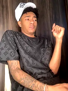 Boy cock18 online show from November 2025 10:47:01 AM