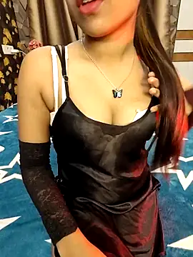 Little  Lia online show from February 2025 12:31:01 PM