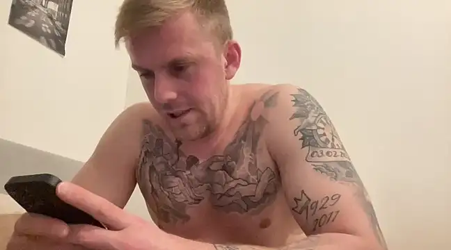 BulkAndTattoos online show from January 2025 10:51:01 PM