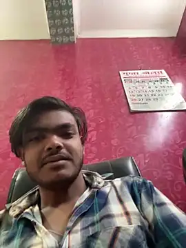 Snapshot of chotasins43 chatting on January 2025 08:14:02 AM chotasins43 online show from January 2025 08:14:02 AM