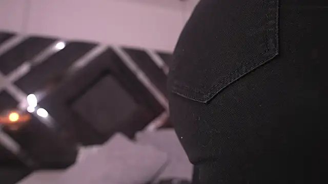 sam lewins online show from November 2025 07:16:02 PM