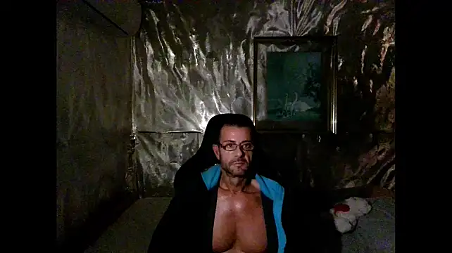 Marieettee online show from December 2024 04:21:01 PM