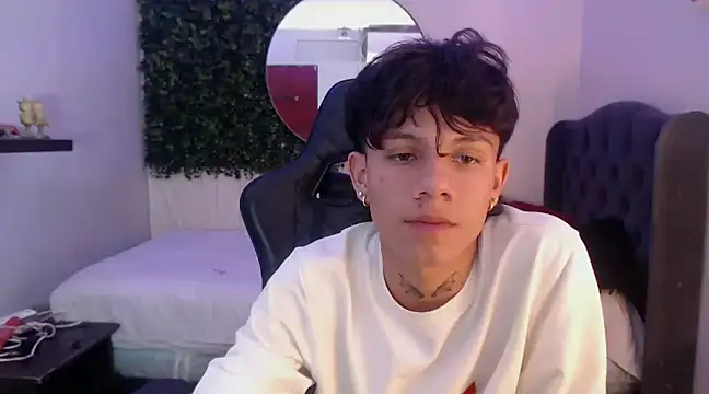 andy dan18 online show from February 2025 08:47:01 PM