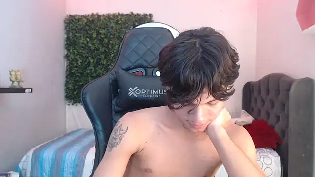 andy dan18 online show from March 2025 04:37:02 PM