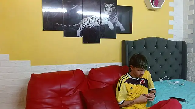 andy dan18 online show from February 2026 07:24:02 PM