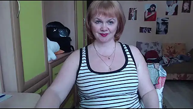 Snapshot of vixey_fox chatting on February 2025 11:44:02 AM vixey fox online show from February 2025 11:44:02 AM