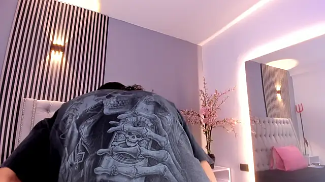 GysellHanson online show from November 2025 11:21:01 AM