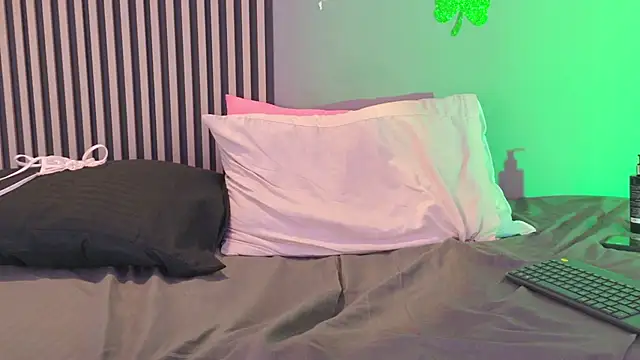 GysellHanson online show from April 2026 01:41:01 PM