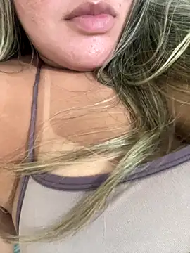 Snapshot of Casadadelicia26 chatting on November 2025 05:09:02 AM Casadadelicia26 online show from November 2025 05:09:02 AM