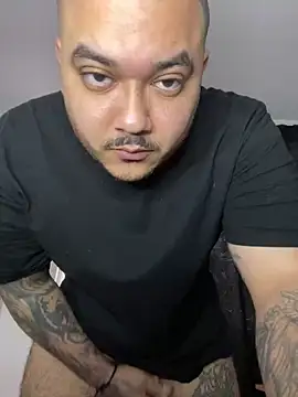 Snapshot of El_Titan1998 chatting on January 2025 03:47:01 PM El Titan1998 online show from January 2025 03:47:01 PM