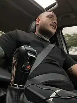 Snapshot of El_Titan1998 chatting on March 2025 09:48:02 PM El Titan1998 online show from March 2025 09:48:02 PM