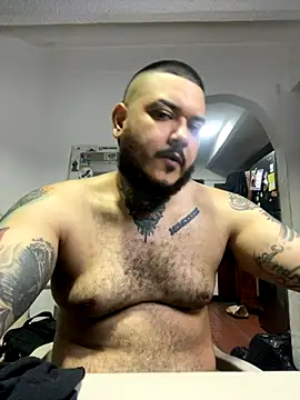 Snapshot of El_Titan1998 chatting on October 2025 11:24:02 PM El Titan1998 online show from October 2025 11:24:02 PM