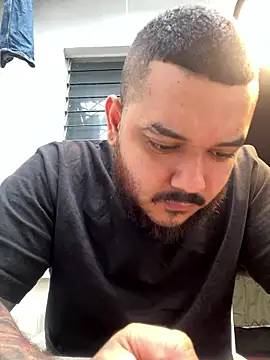 Snapshot of El_Titan1998 chatting on January 2026 03:28:01 PM El Titan1998 online show from January 2026 03:28:01 PM