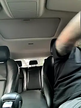 Snapshot of El_Titan1998 chatting on January 2026 02:11:02 PM El Titan1998 online show from January 2026 02:11:02 PM