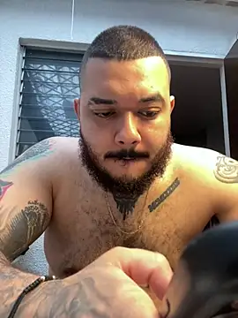 Snapshot of El_Titan1998 chatting on February 2026 10:02:01 PM El Titan1998 online show from February 2026 10:02:01 PM