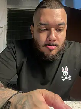 Snapshot of El_Titan1998 chatting on February 2026 11:53:02 PM El Titan1998 online show from February 2026 11:53:02 PM