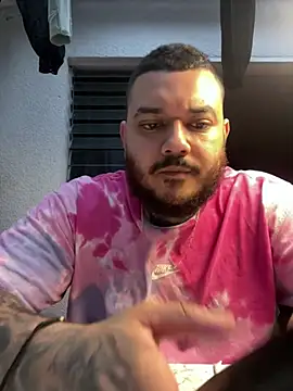 Snapshot of El_Titan1998 chatting on February 2026 10:32:02 PM El Titan1998 online show from February 2026 10:32:02 PM