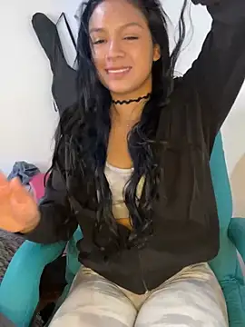 Snapshot of Charlotemonroe chatting on January 2025 07:56:02 PM Charlotemonroe online show from January 2025 07:56:02 PM