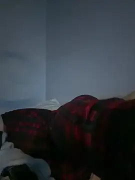 Snapshot of cloudy_couple444 chatting on December 2024 02:35:01 AM cloudy couple444 online show from December 2024 02:35:01 AM