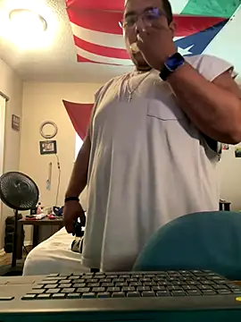 Snapshot of cloudy_couple444 chatting on September 2025 06:12:02 PM cloudy couple444 online show from September 2025 06:12:02 PM