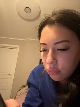 Snapshot of AndreaMood chatting on January 2025 12:25:01 AM AndreaMood online show from January 2025 12:25:01 AM