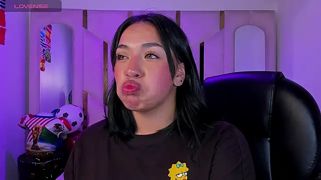 IsabellRodriguez18 online show from June 2026 03:39:01 AM