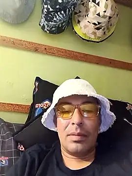 zeus2630 online show from March 2026 12:32:02 AM