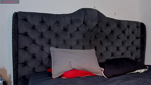 two milkyway online show from December 2025 02:02:02 PM