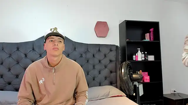 two milkyway online show from March 2026 12:16:01 PM