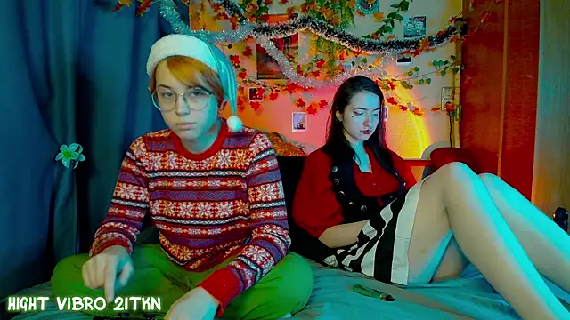 TrickyKitsune online show from December 2025 01:39:02 PM