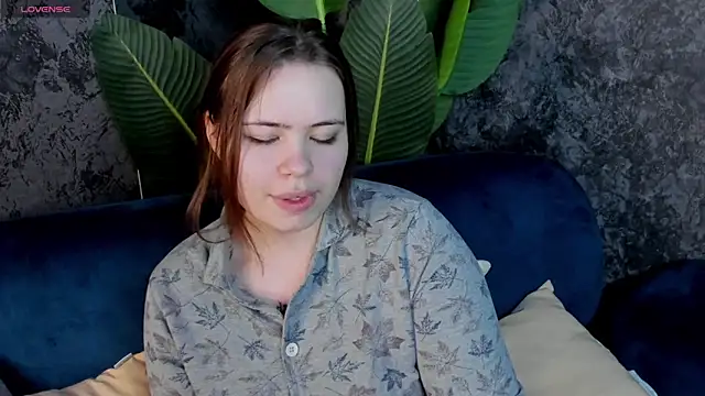 EricaElliott online show from November 2025 01:14:02 AM