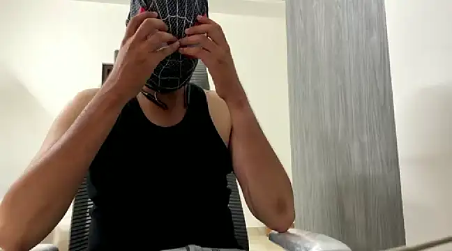 Snapshot of thewhitedickboyx1 chatting on January 2025 12:01:02 PM thewhitedickboyx1 online show from January 2025 12:01:02 PM