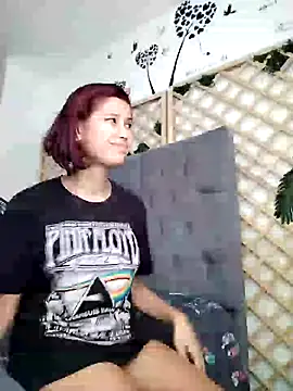 Snapshot of Mia_WAll chatting on January 2025 06:20:02 PM Mia WAll online show from January 2025 06:20:02 PM