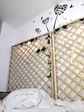 Snapshot of Mia_WAll chatting on January 2025 11:01:02 AM Mia WAll online show from January 2025 11:01:02 AM