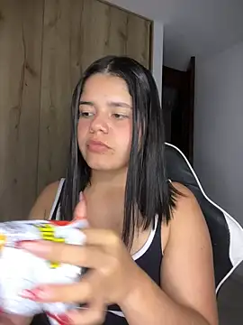 pretty angela1 online show from January 2026 12:45:02 AM